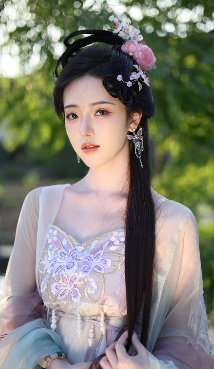 付佳美老公张超伟是什么人 付佳美已结婚