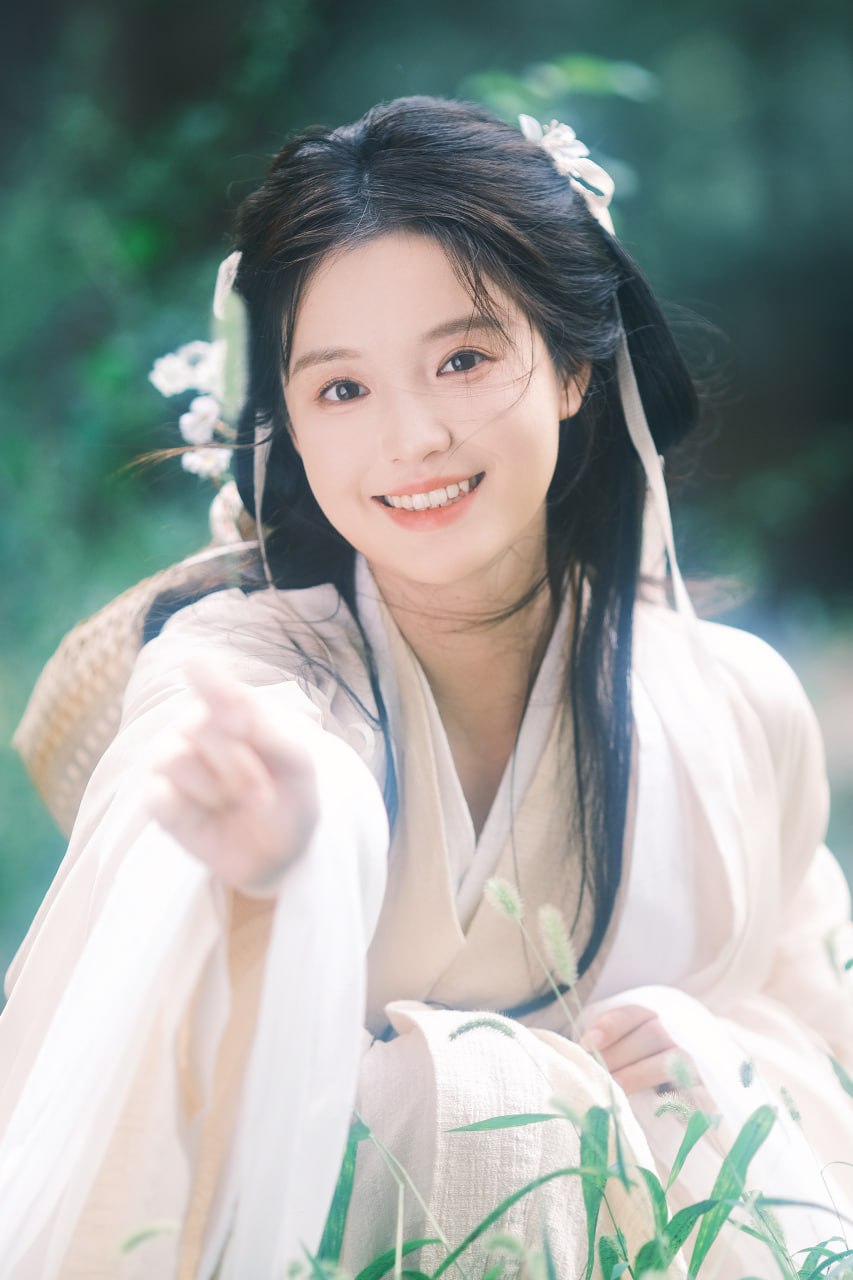 学姐黑丝美腿太喷血