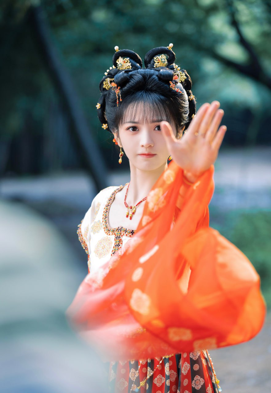 太久没出cos了