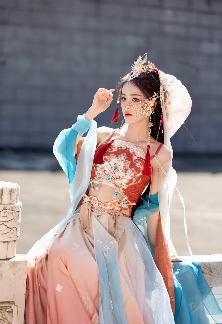 菠萝赛东 百度百科 菠萝赛东叫什么名字