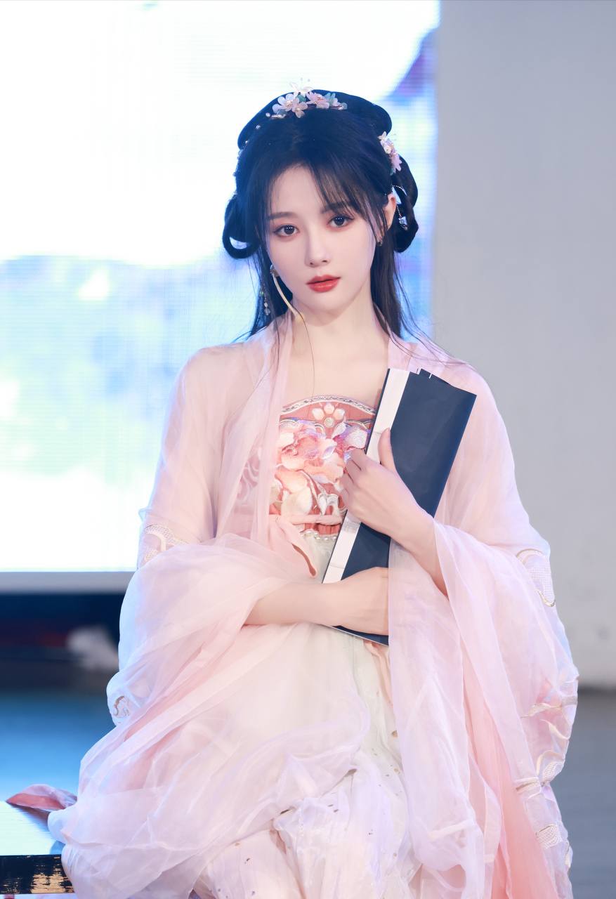 绯绯的小音符抖音 绯绯的小音符回放