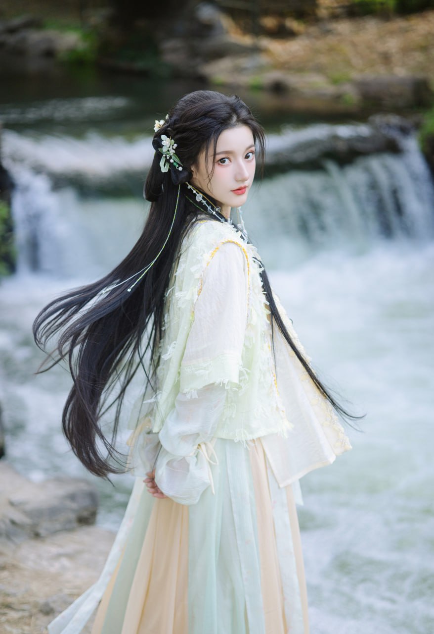 颜值身材必须给满分剑网3丽雅莎神级COS 剑三丽雅莎前置任务