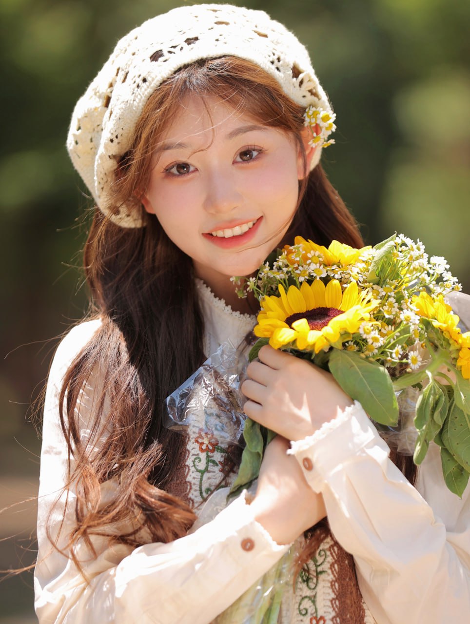 美少女ElyEE子晒黑丝美腿COS