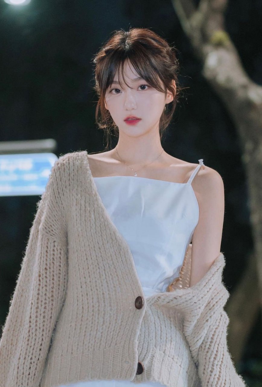 有颜有身材赫斯提亚”胸带衣绝美COSPLAY 关于非洲鼓开课的编辑
