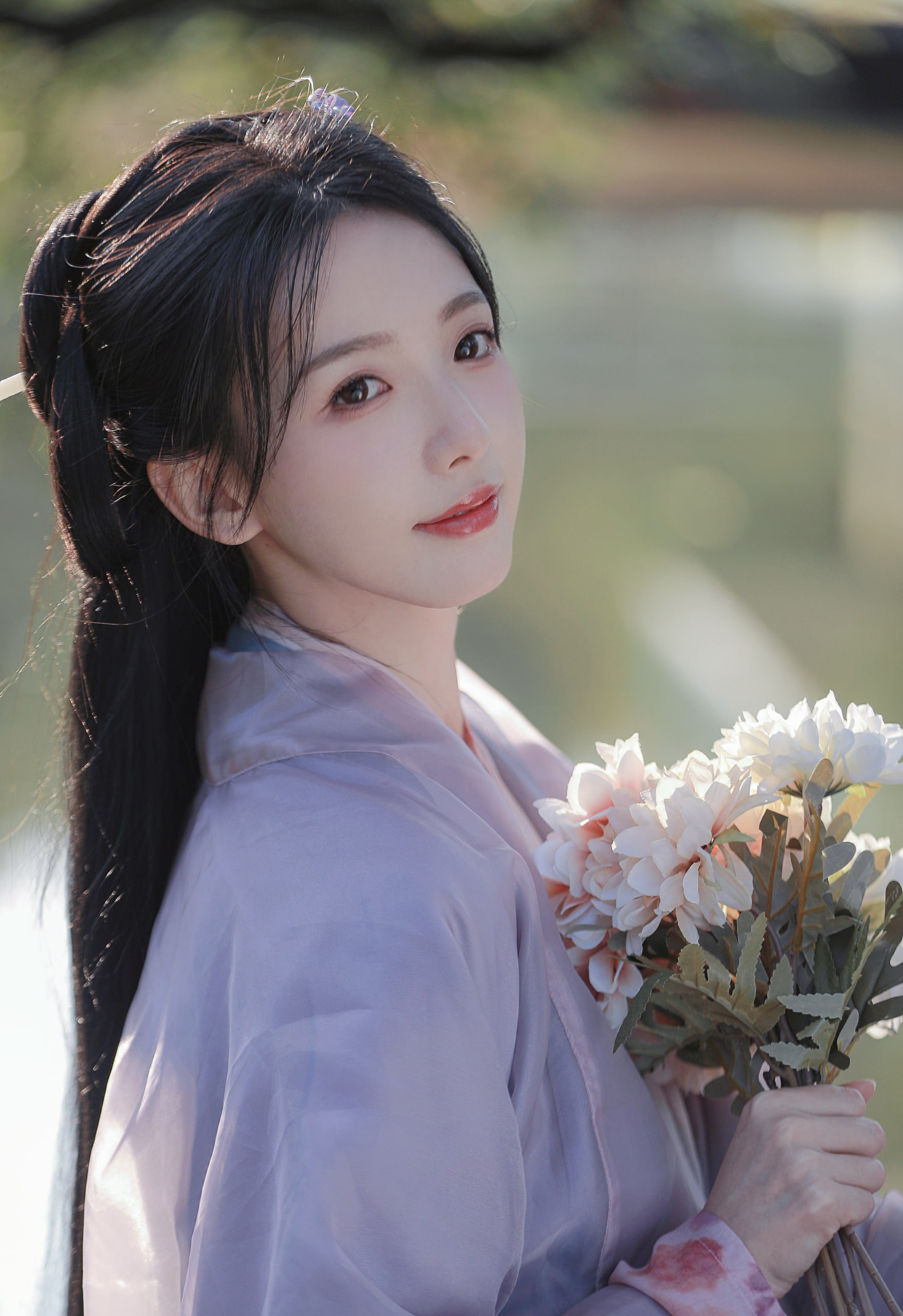 人比花美 人比花美下一句是什么