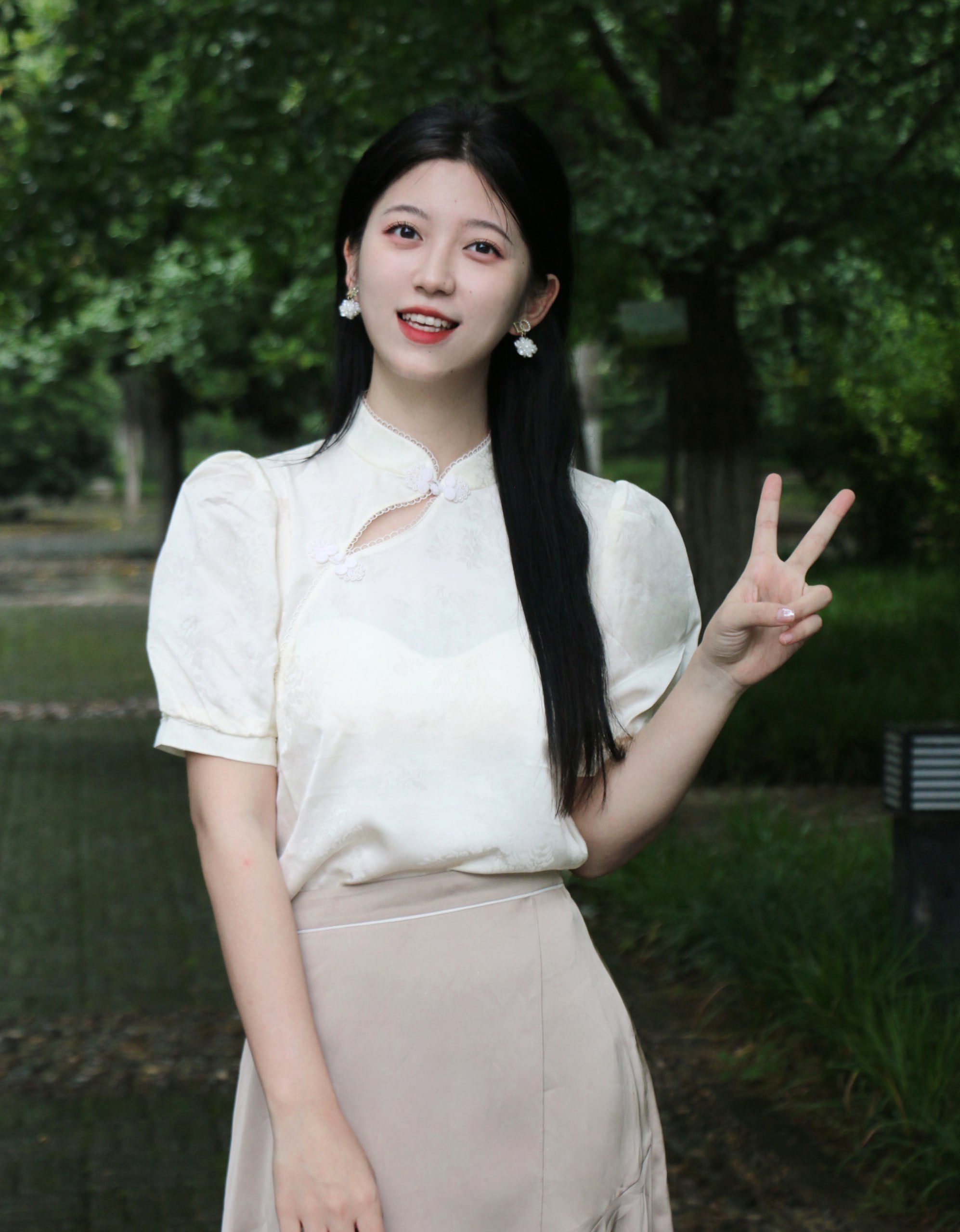 身材御姐萝莉脸 御姐脸型特点