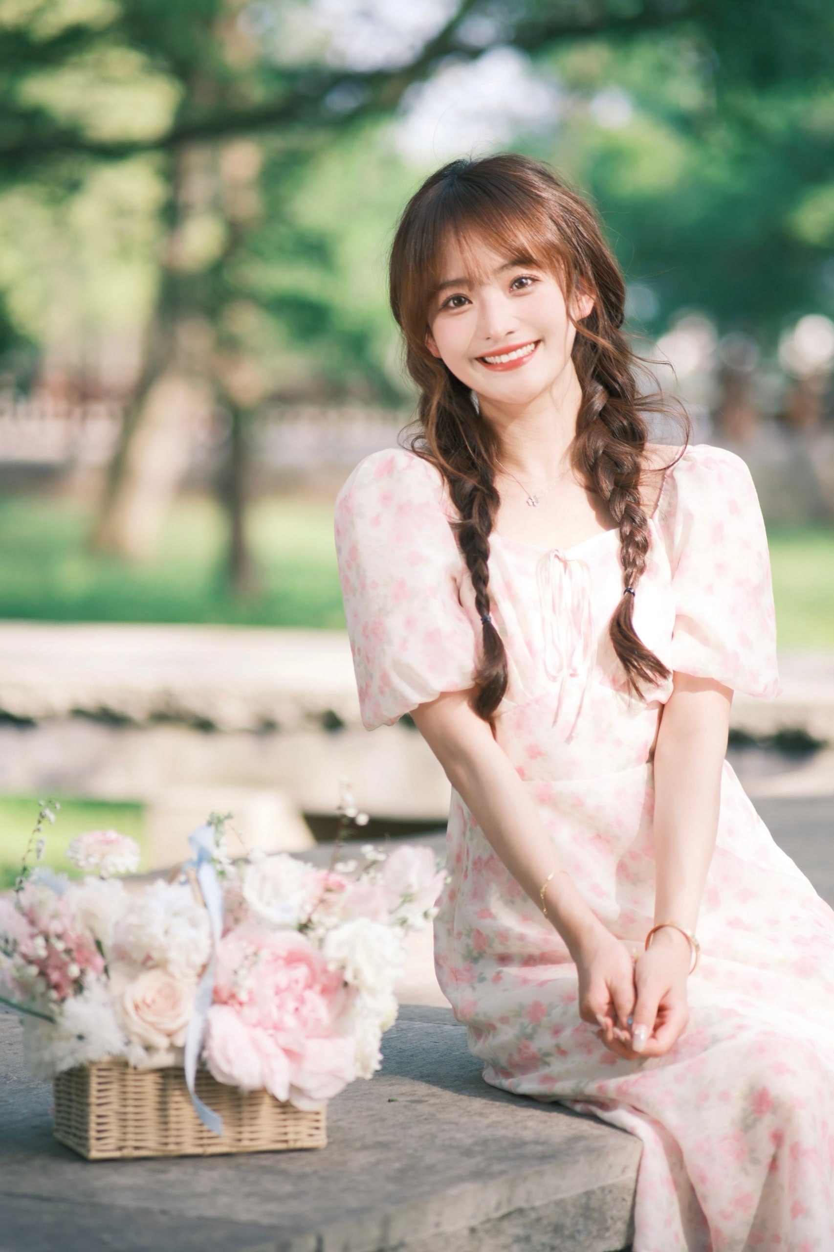 魔兽美女玩家COS蓝龙泰蕾苟萨 魔兽世界泰蕾苟萨坐骑