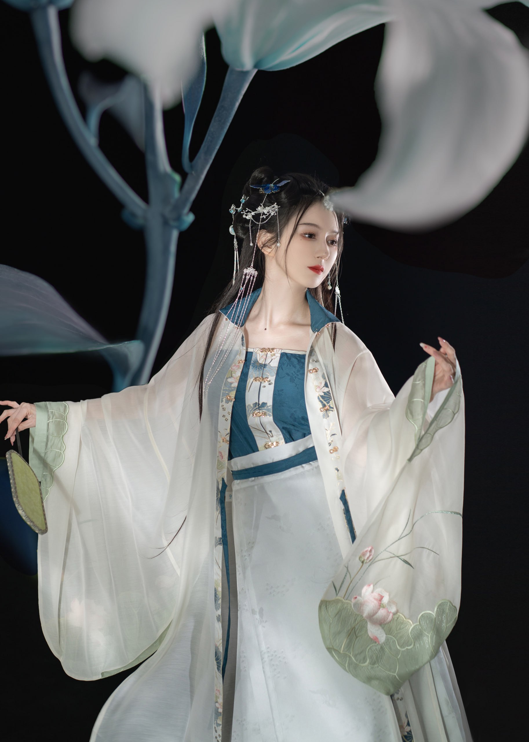 最美女帝汉库克COS 女帝汉库克的下场