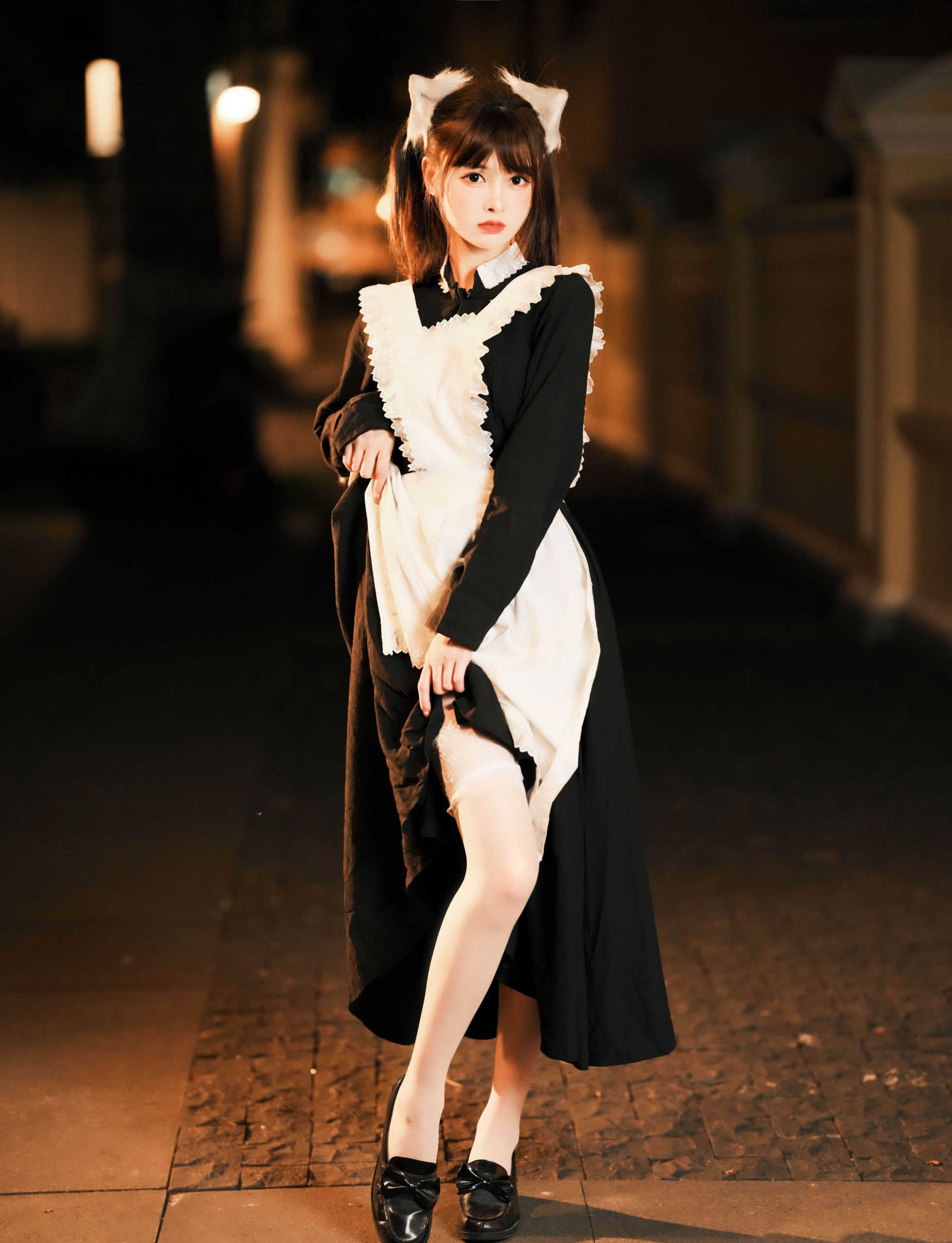 夏天来点清凉的？纯纯的韩国妹子COS英雄联盟冰焰安妮 lol手游安妮冰霜烈焰