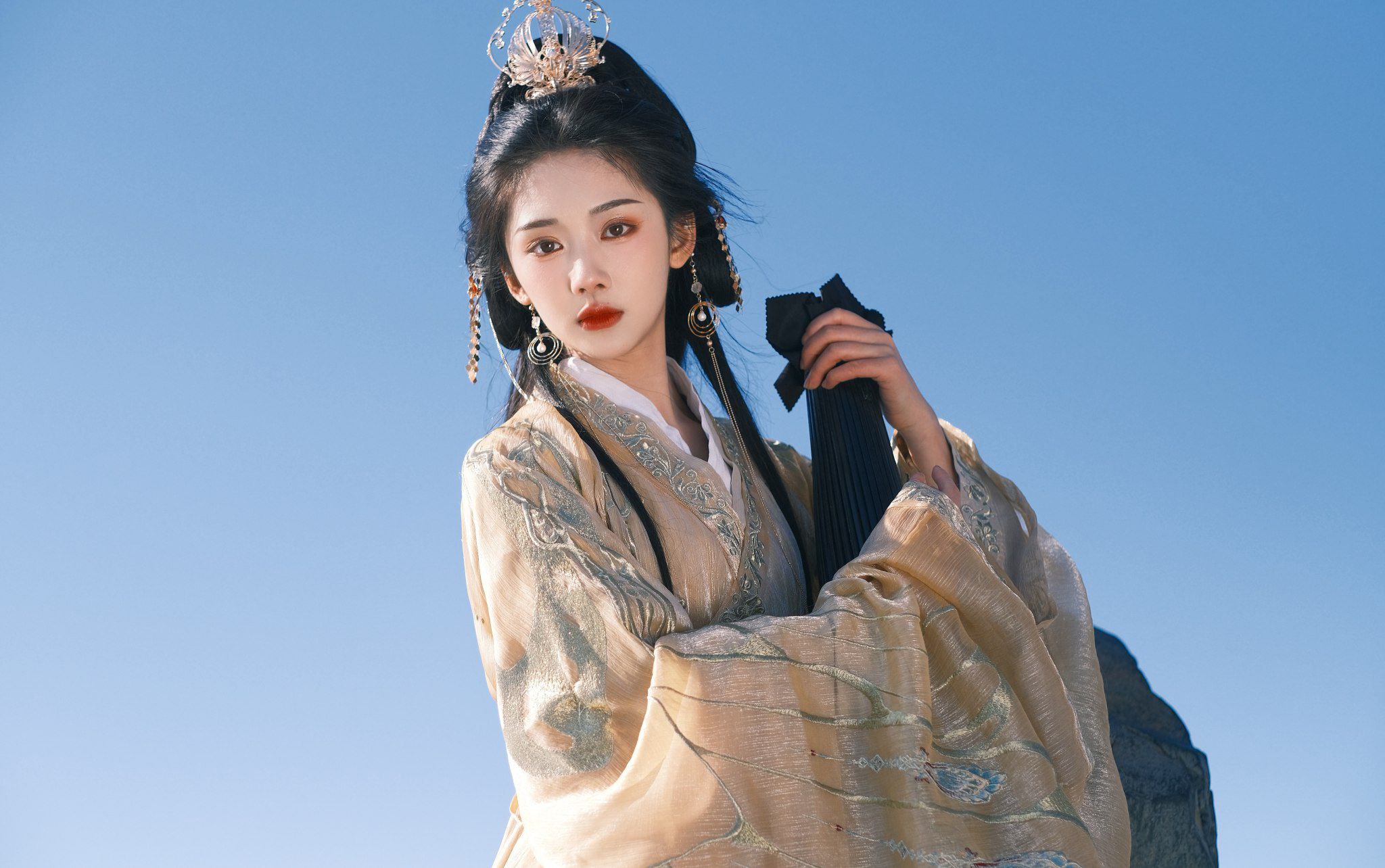 睡衣还是制服？Re：从零开始的异世界生活艾米莉娅COS秀 从零开始的异世界生活艾米莉亚美图