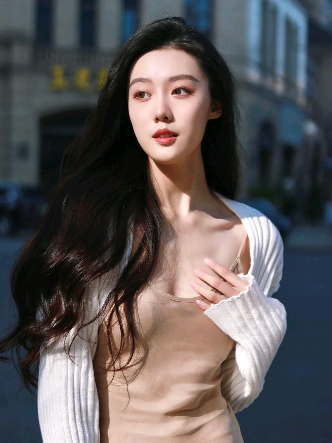 迪丽拉素颜卸妆后 迪丽拉素颜卸妆后能用吗