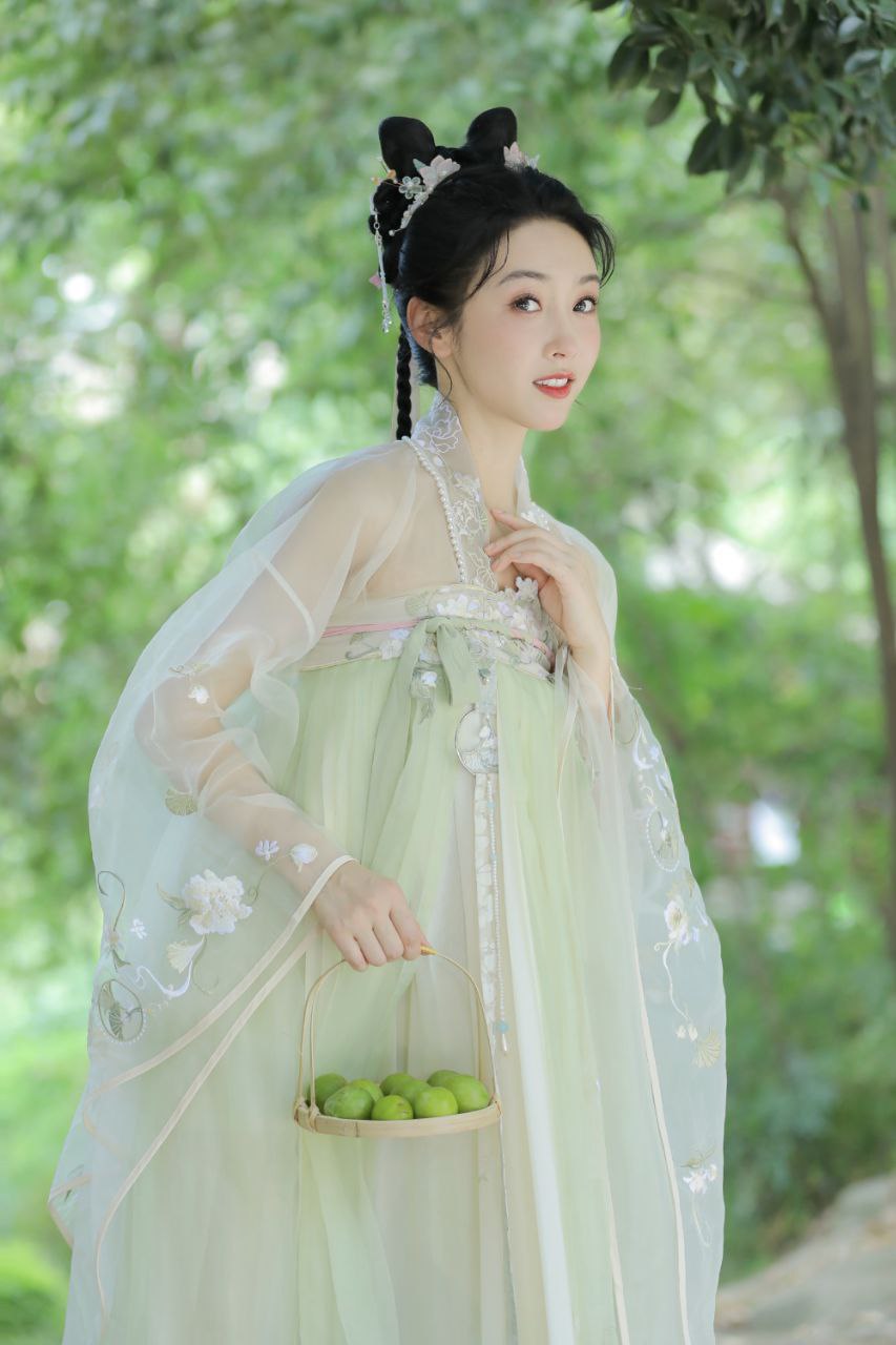 COS守望先锋小美主播Eclair晒新COS 守望先锋小美和谁是cp