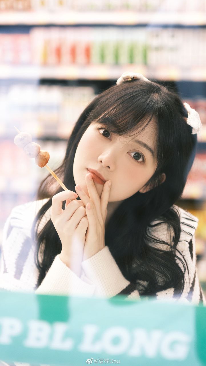 只看美女COS：一周大师级COS赏
