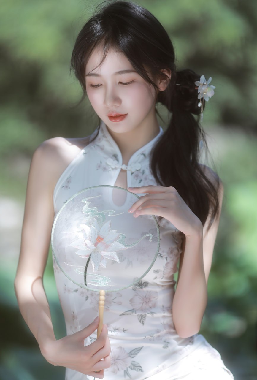 苓妹妹吖的真名是叫吴苓鑫吗 苓妹妹真名叫什么