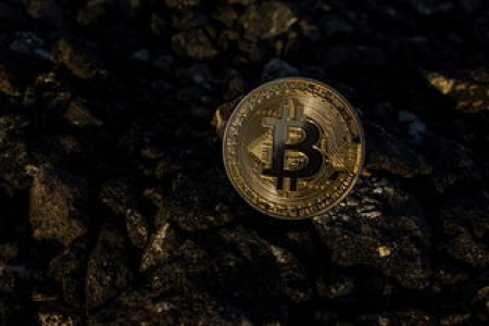 比特币减半前后比特币价格变化规律揭秘
